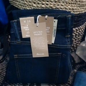 Madewell High-Rise Skinny Jeans in Larkspur Wash